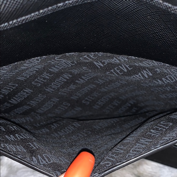 💖Beautiful Mini Steve Madden purse💖 - Picture 3 of 5